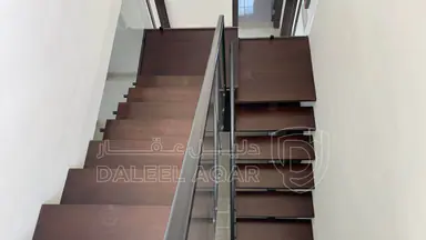 شقة - ام السماق الجنوبي  - 215000 دأ